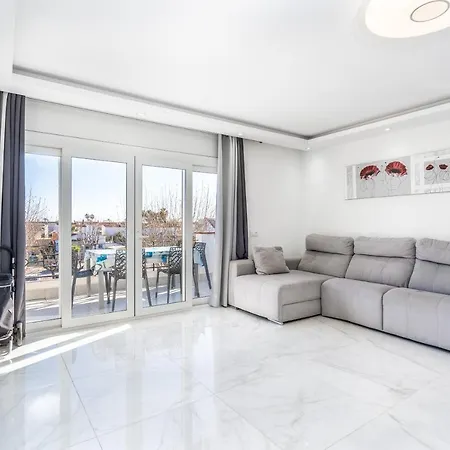 Welcs 048 Emp Con Terraza Y Vistas אמפוריבראבה