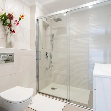 Welcs 048 Emp Con Terraza Y Vistas דירה אמפוריבראבה