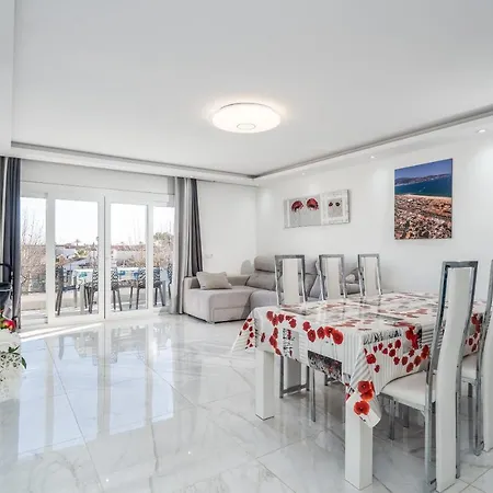 Apartment Welcs 048 Emp Con Terraza Y Vistas *